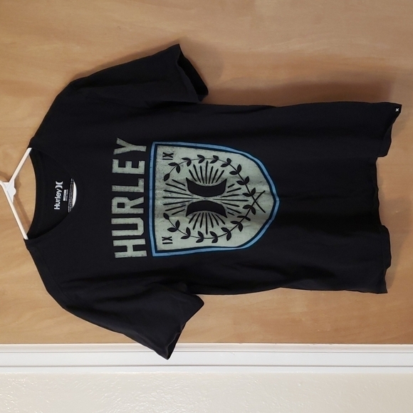 Hurley Other - HURLEY Tshirt